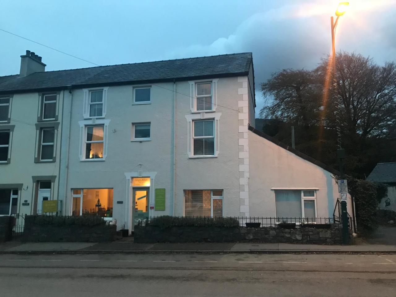 Glyn Afon Caernarfon Exterior photo